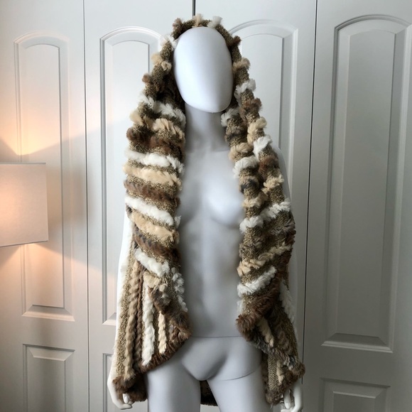 Woven Rabbit Vest - Picture 2 of 10